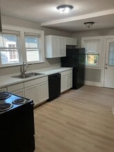 Building Photo - 318 Edgewood Ave