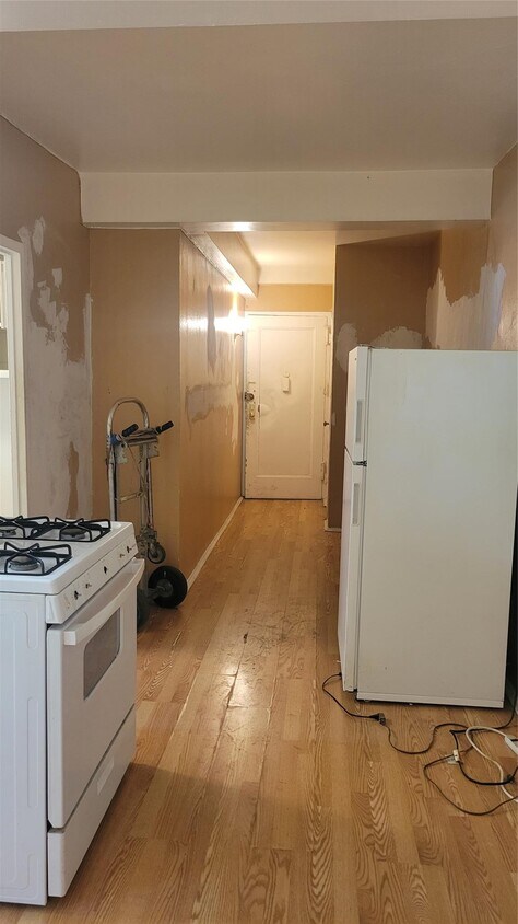 Foto principal - 1604 Metropolitan Ave