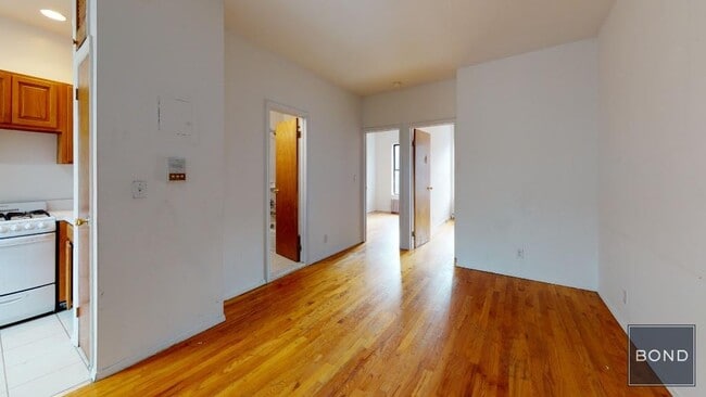 Building Photo - 417 E 65th St