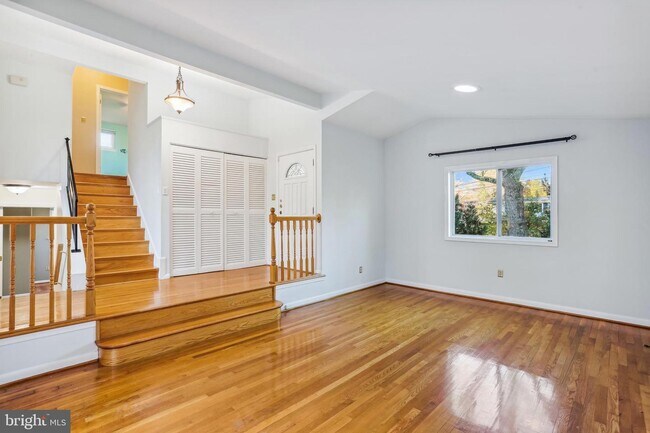 Building Photo - 11411 Gilsan St