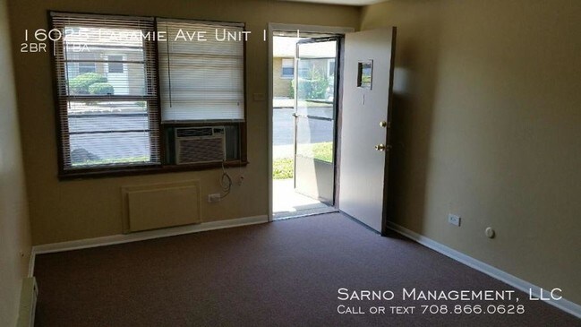 Foto del edificio - 16025 Laramie Ave