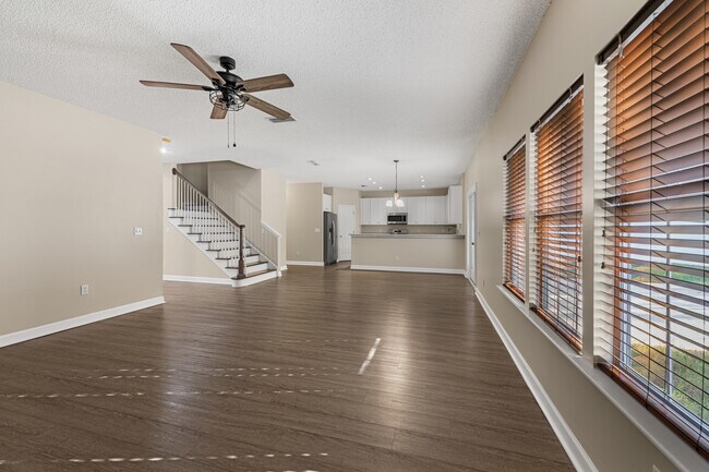 Building Photo - 14060 Summer Breeze Dr