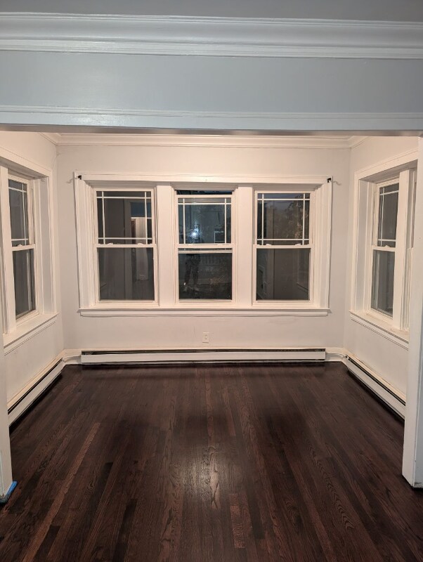 Building Photo - 1221 S Avers Ave