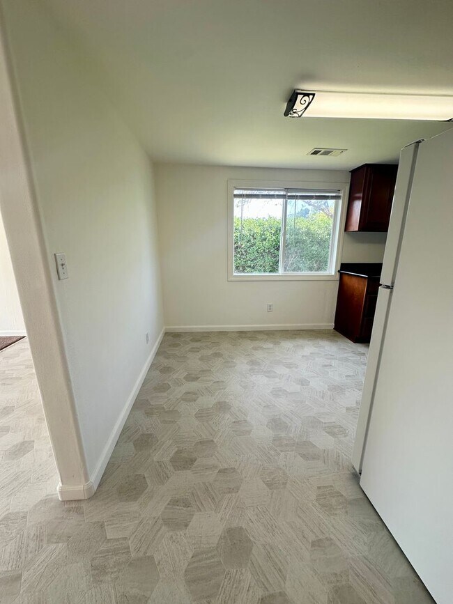 Foto del edificio - Fresh & Spacious 4 Bed / 2 Bath Home on Oversized Lot – McKinleyville - $2650