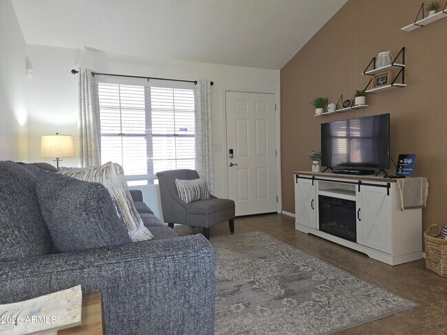 Foto del edificio - 8914 W Desert Jewel Dr