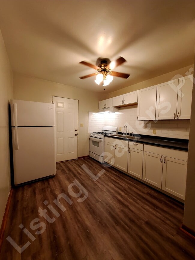 Building Photo - 6969 Jackson Ct