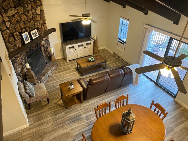 Building Photo - 417 Mechem Dr