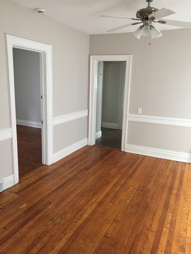 Primary Photo - 797 Ashland Ave