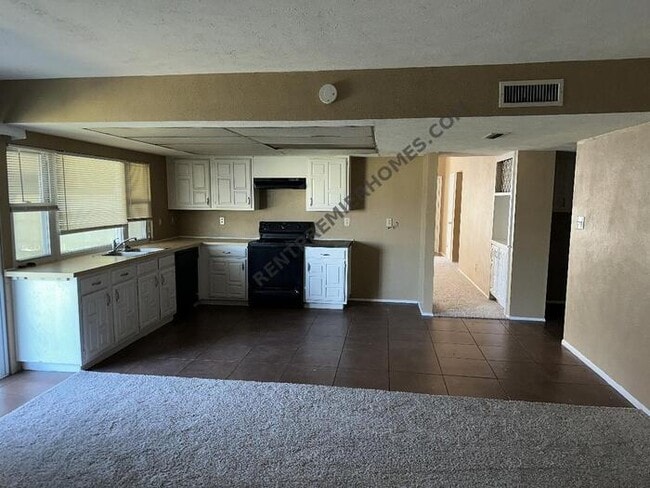 Photo - 4513 Freeport Dr House