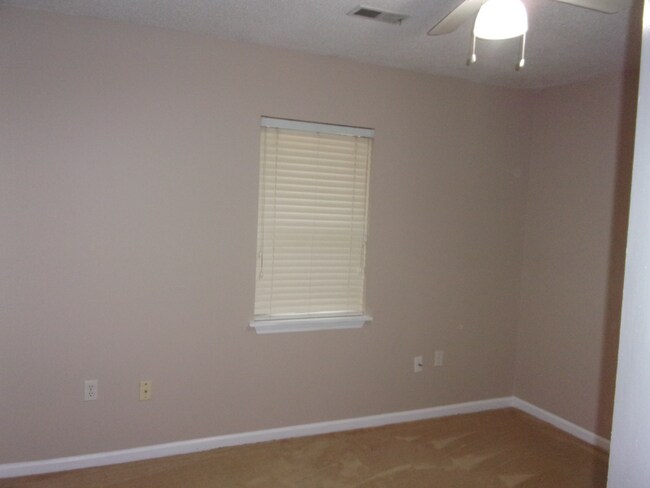 Building Photo - 6701 Trammel Ln