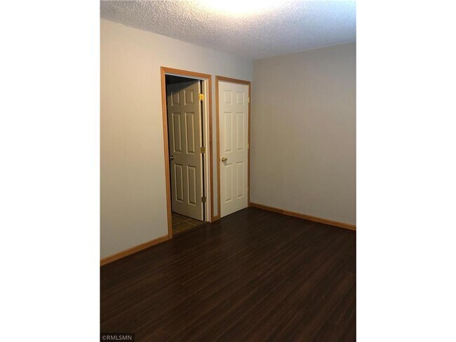 Foto del edificio - 5905 Garwood Rd