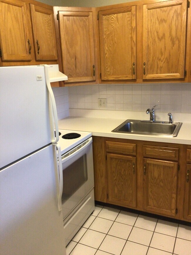 Foto del edificio - 5830 Oakwood Dr