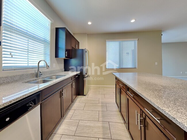 Foto del edificio - 20735 W Point Ridge Rd