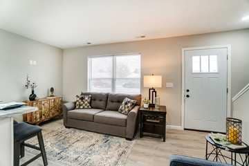 Building Photo - Longfellow Townhomes