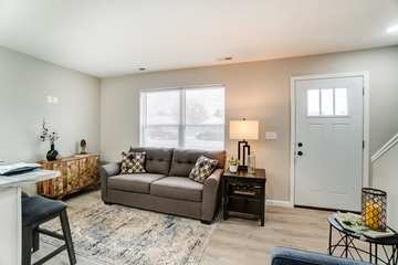 Foto del edificio - Longfellow Townhomes