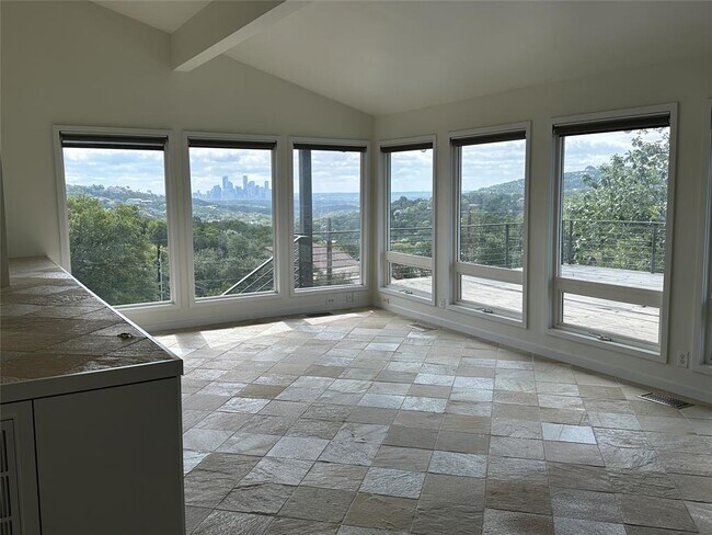 Building Photo - 5206 Scenic View Dr