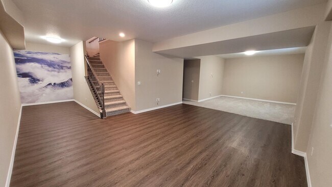 Building Photo - 379 Buttonwood Pl