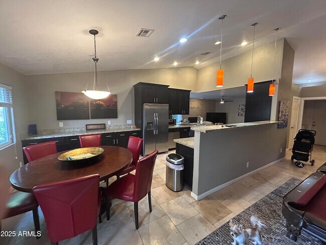 Foto del edificio - 6002 E Beck Ln