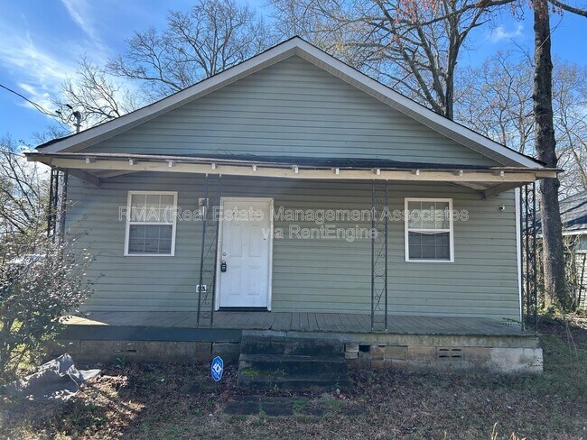 Foto del edificio - 740 E Chappell St