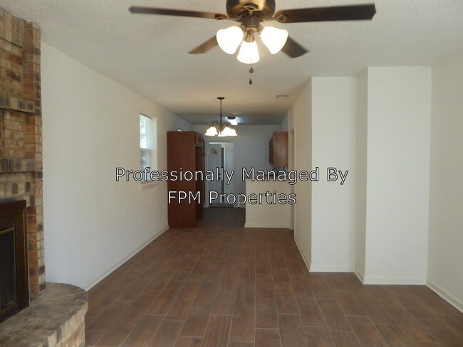 Foto del edificio - 4635 Kingsbury St
