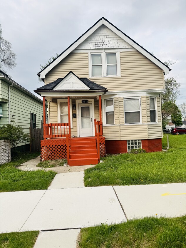 Foto principal - 5330 Fischer St