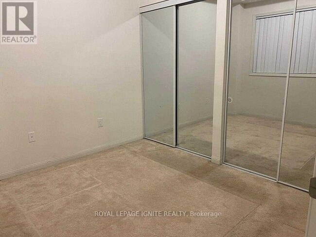 Photo du bâtiment - 250 Sunny Meadow Blvd