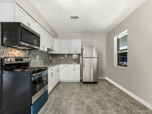 Foto del edificio - 1830 N 59th Ave