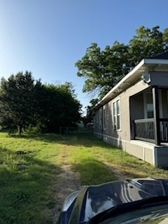 Building Photo - 1111 E Texas Ave