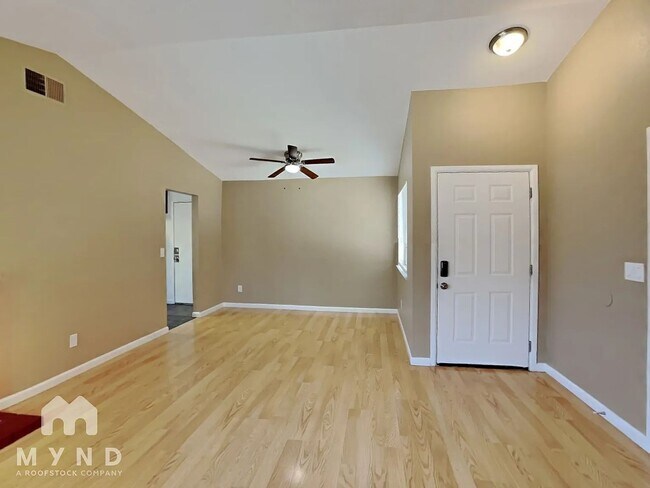Building Photo - Charming 3BR House in Sacramento