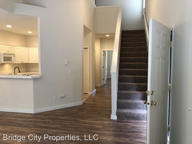 Building Photo - 2 br, 2.5 bath House - 10177 SW 87th Ave.