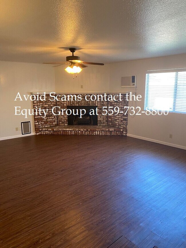 Building Photo - Tulare home coming available Mid -January!