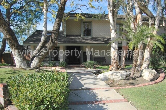 Primary Photo - 13101 Cottonwood Dr