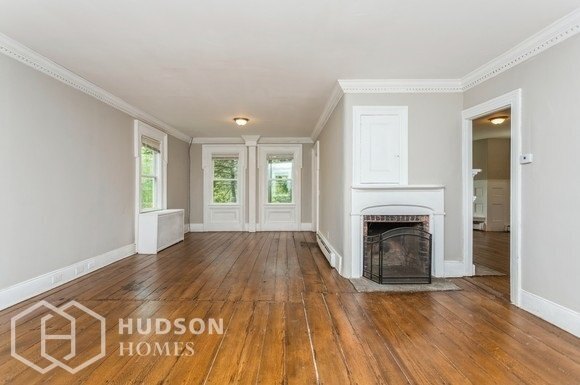 Foto del edificio - 118 Weston Rd