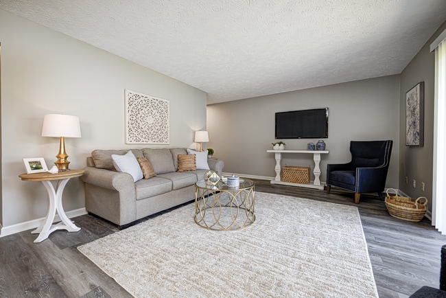 Building Photo - Ivy Knoll Apartments