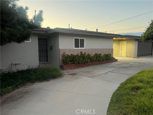 Building Photo - 3228 Del Rosa Ave N