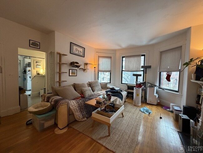 Foto del edificio - 16 Davis Ave