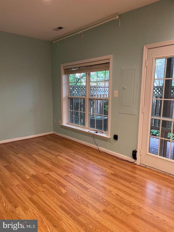 Building Photo - 8077 Sebon Dr