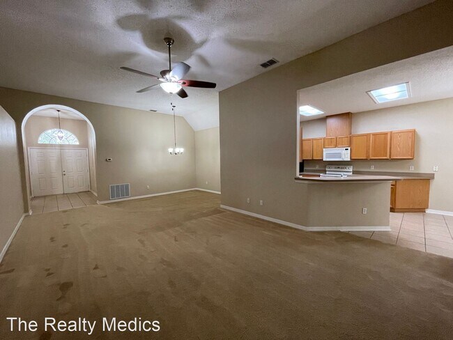 3 br, 2 bath House - 9906 Shadow Creek Dr photo'