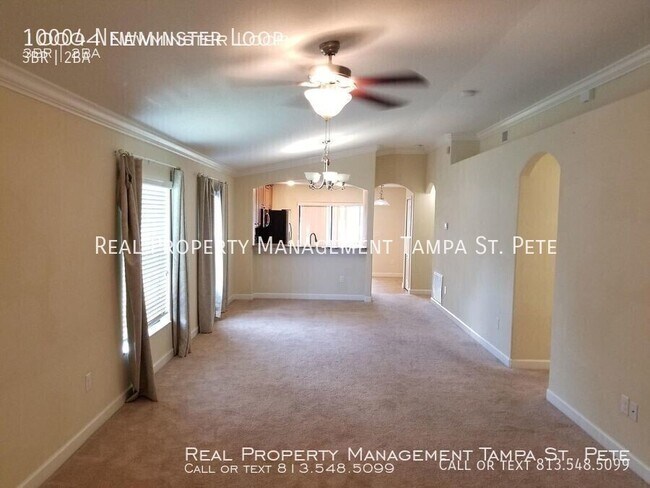 Foto del edificio - 10004 Newminster Loop