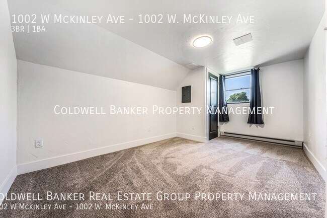 Foto del edificio - 1002 W McKinley Ave