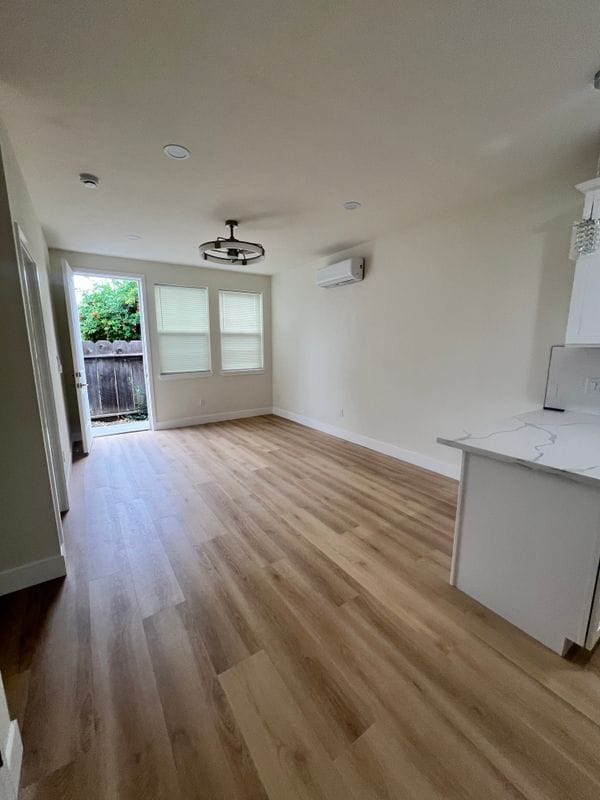 Foto del edificio - 119 Pereira Ave