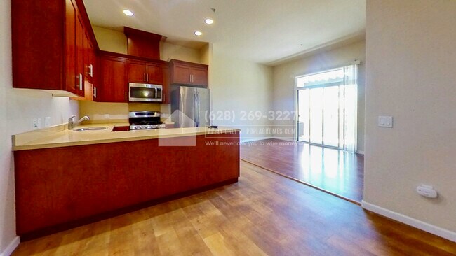 Foto del edificio - 20128 Stevens Creek Blvd