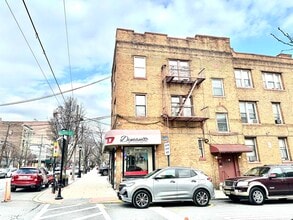 Building Photo - 500 New York Ave