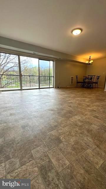 Foto del edificio - 7503 Riverdale Rd