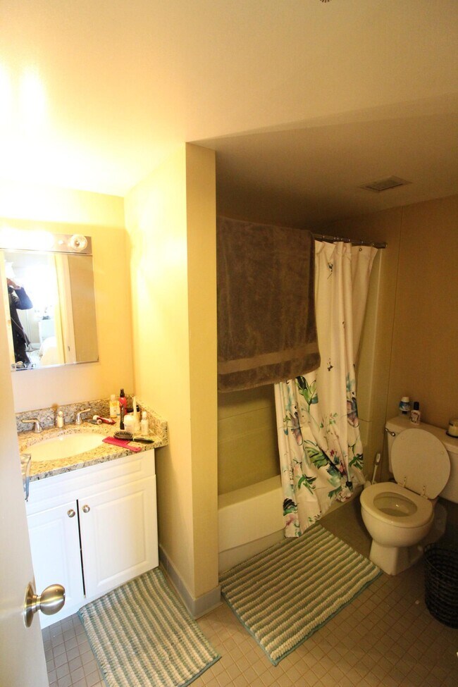 Foto del edificio - 38 N Beacon St