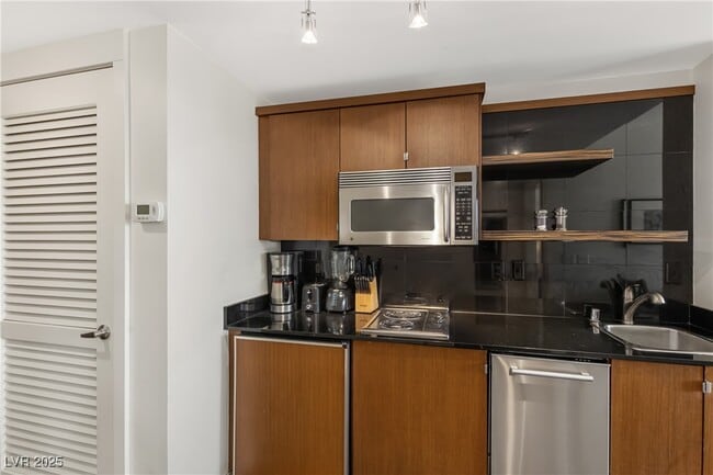 Building Photo - 29 Montelago Blvd