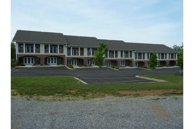 Building Photo - 1235 New Lake Rd
