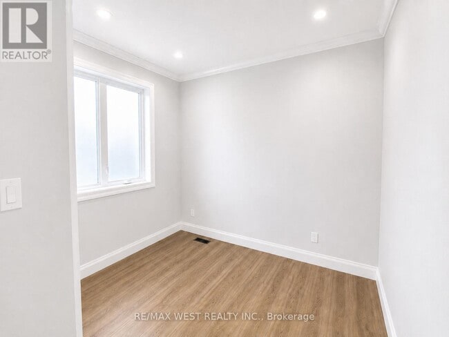 Building Photo - 58 Aura Lea Blvd