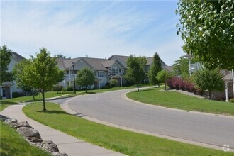 Building Photo - 705 Hill Park Ct