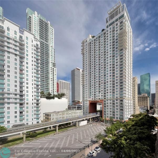 Foto del edificio - 133 NE 2nd Ave